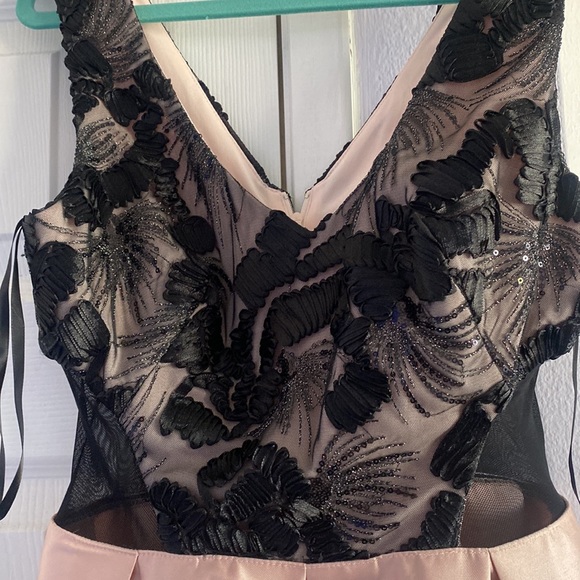 CREAM COLOR DRESS WITH BLACK ON TOP - Picture 2 of 3